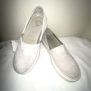 VINCE CAMUTO ABBINNA PLATFORM SNEAKER 6M